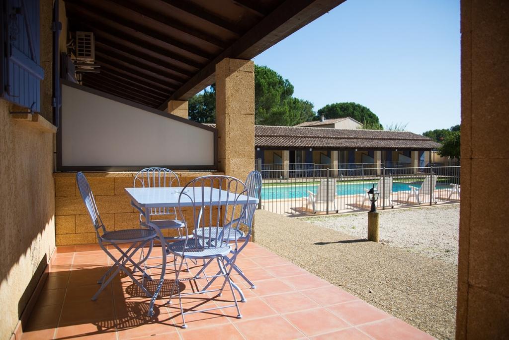 Appartements " Le Clos De La Cerisaie" Castillon-du-Gard Eksteriør billede