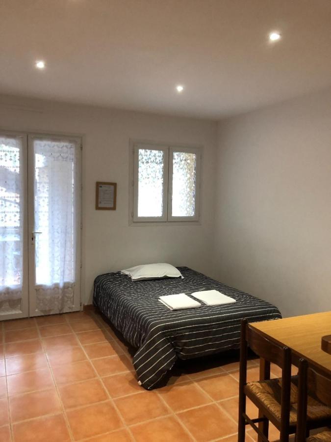 Appartements " Le Clos De La Cerisaie" Castillon-du-Gard Eksteriør billede