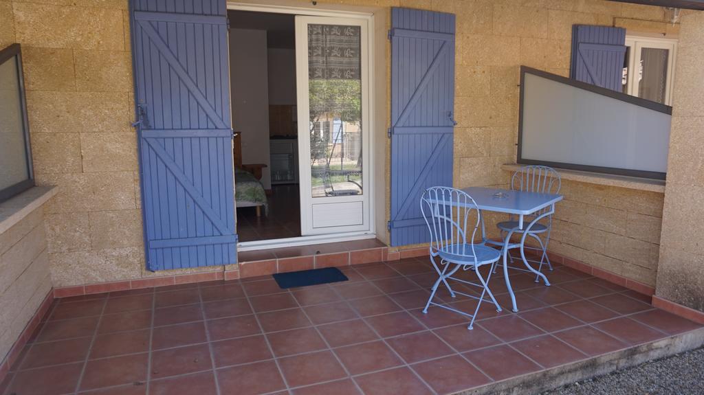 Appartements " Le Clos De La Cerisaie" Castillon-du-Gard Eksteriør billede